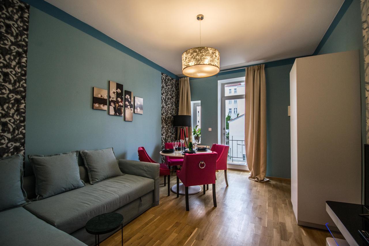 Stylish Close To Eden Garden * Praga