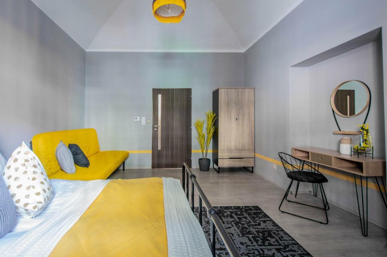 Appartamento Stylish Close To Eden Garden Praga