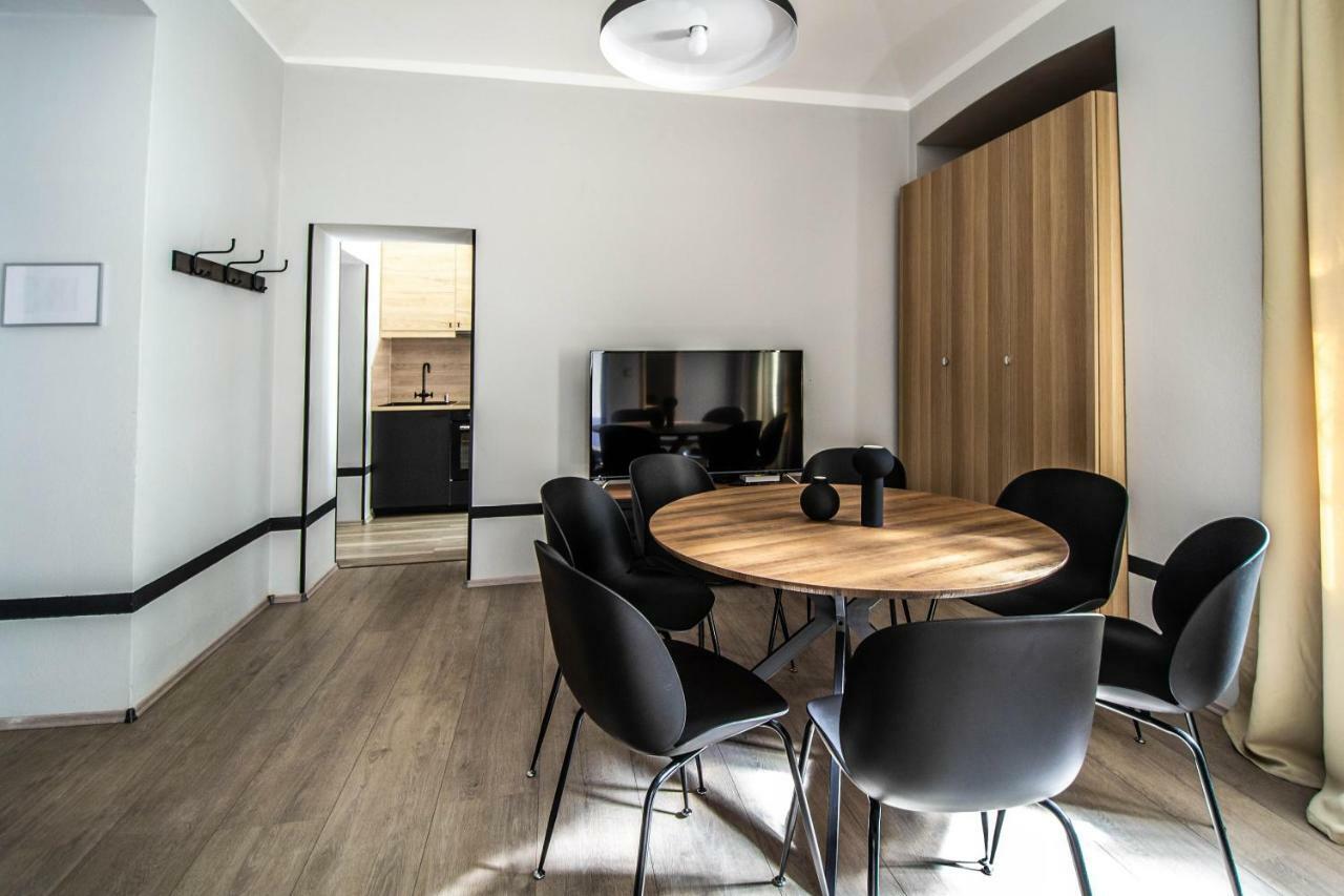 Stylish Close To Eden Garden * Praga