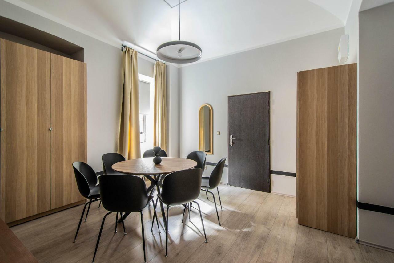 Appartamento Stylish Close To Eden Garden Praga