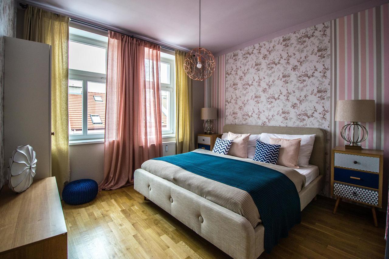 Stylish Close To Eden Garden * Praha