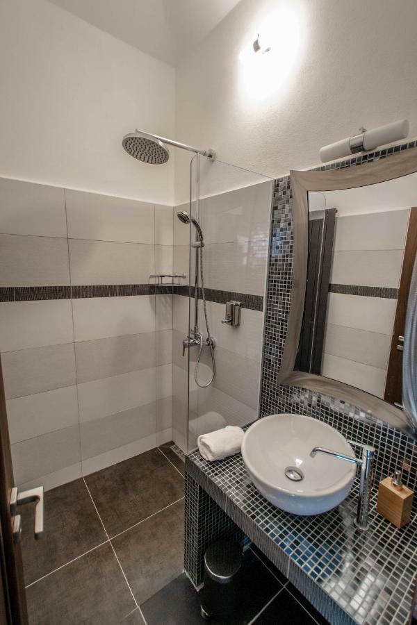 Stylish Close To Eden Garden * Praga